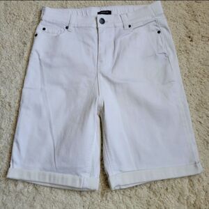 NWT Simply Be White Bermuda Shorts New